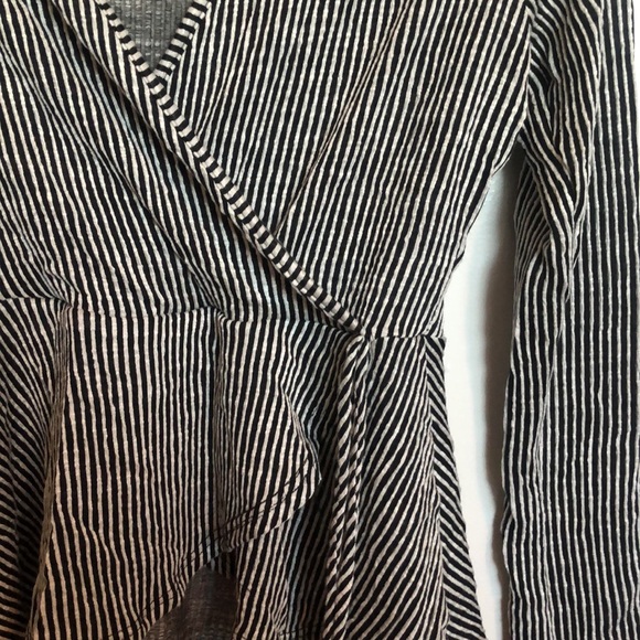 Long sleep peplum top - Picture 2 of 3